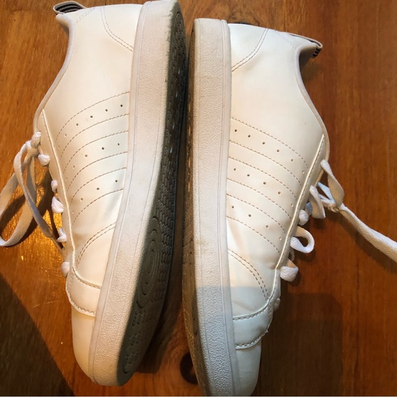 Adidas court shoes - Picture 3 of 7